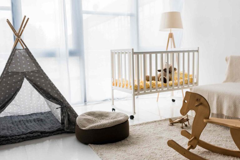 Creating a Minimalist Nursery: Tips for a Clutter-Free and Calm Space