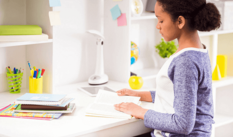 Minimalist Parenting: Creating a Calm and Organized Study Space